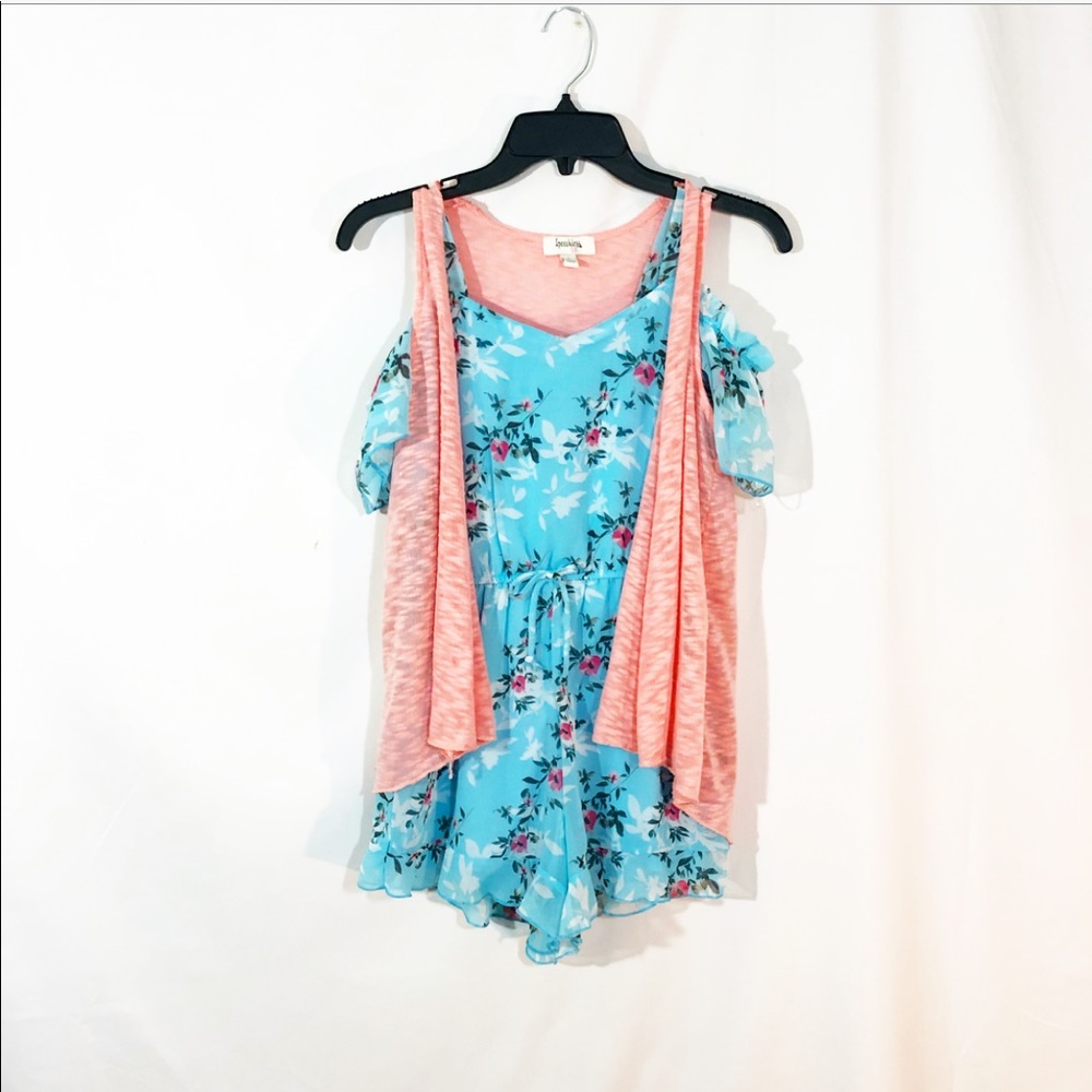 NWOT LIGHT BLUE FLORAL ROMPER WITH PEACH VEST